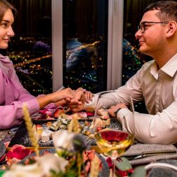 Романтический вечер в ресторане Романтический вечер в ресторане