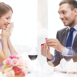 Предложение руки и сердца в ресторане Предложение руки и сердца в ресторане